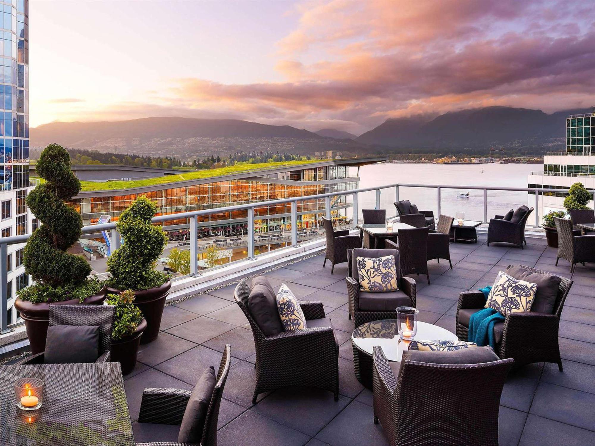 Fairmont Waterfront Hotel Vancouver Exterior foto